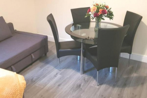 Homely Experience for Contractors,Grays